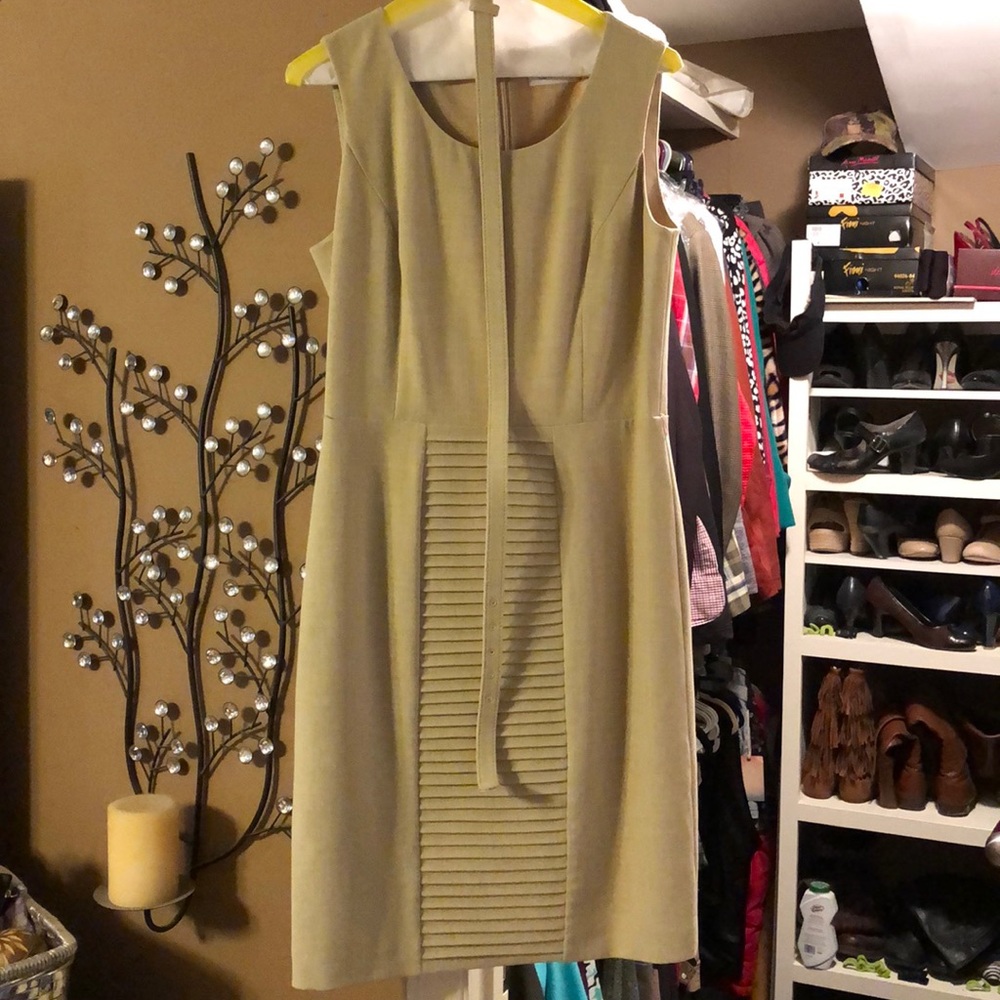 Calvin Klein size 6 dress with belt